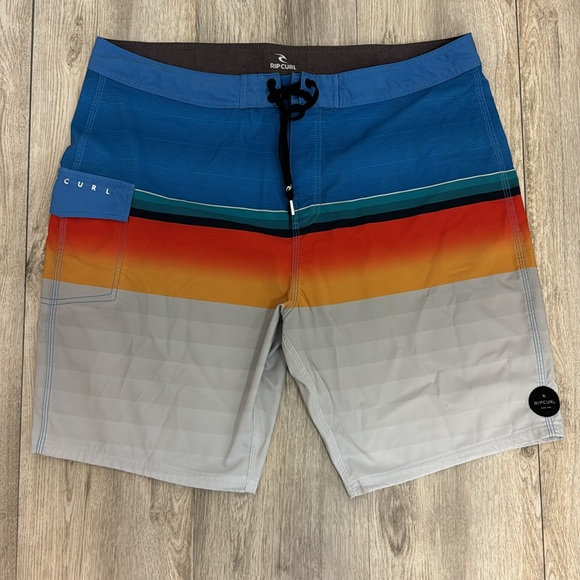 Rip Curl Day Breakers Board Shorts - Picture 2 of 5